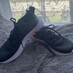 black adidas tennis shoes